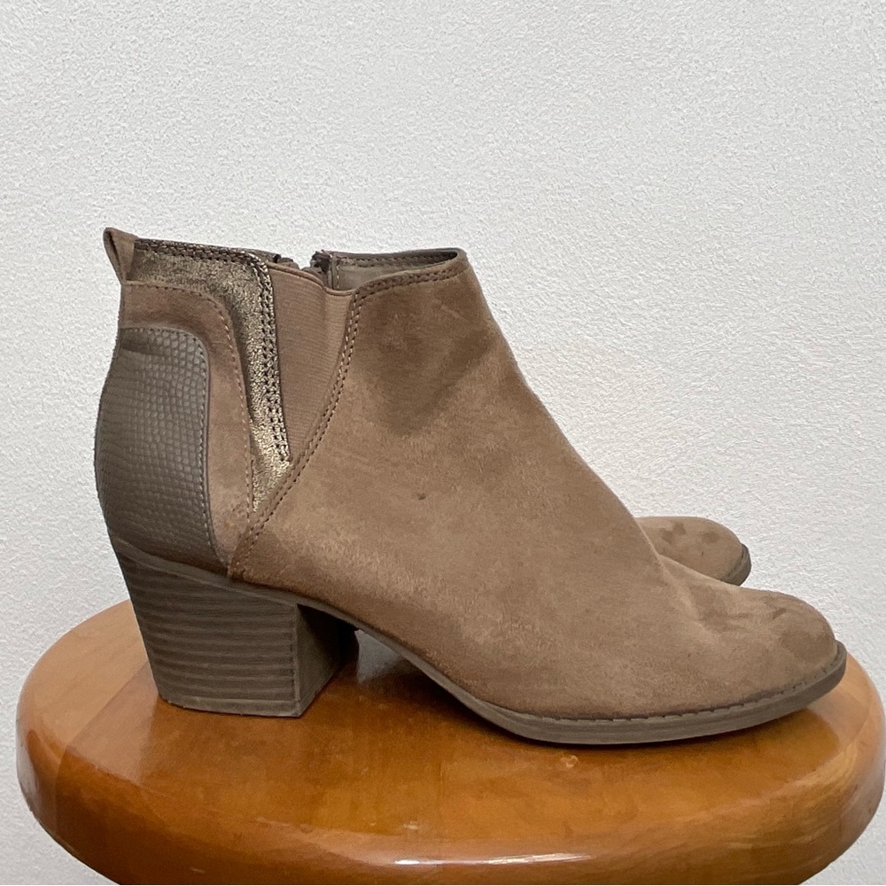 Faded Glory Tan Faux Suede Layered Heel Fabric Ankle Bootie Size 8.5 Fall Winter